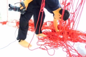 ロープアーティスト一鬼のこ×つながる赤い縄の世界 -『Red』の撮影現場へ-